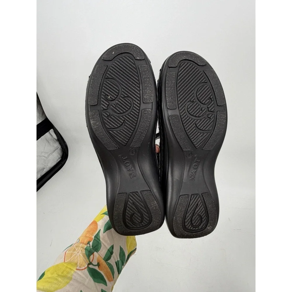 Naot Papaya Women's Size 39 US 8 Black Leather Slides Wedge Sandals Comfort